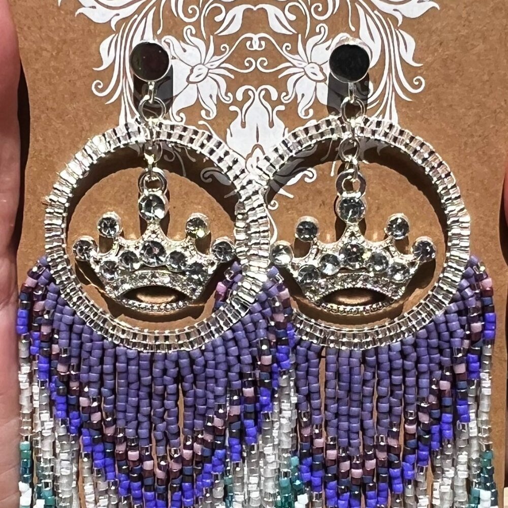 Handmade Beaded Queen Long Fringe Dangle Drop Lightweight Post Hoop Earrings - Picture 5 of 8